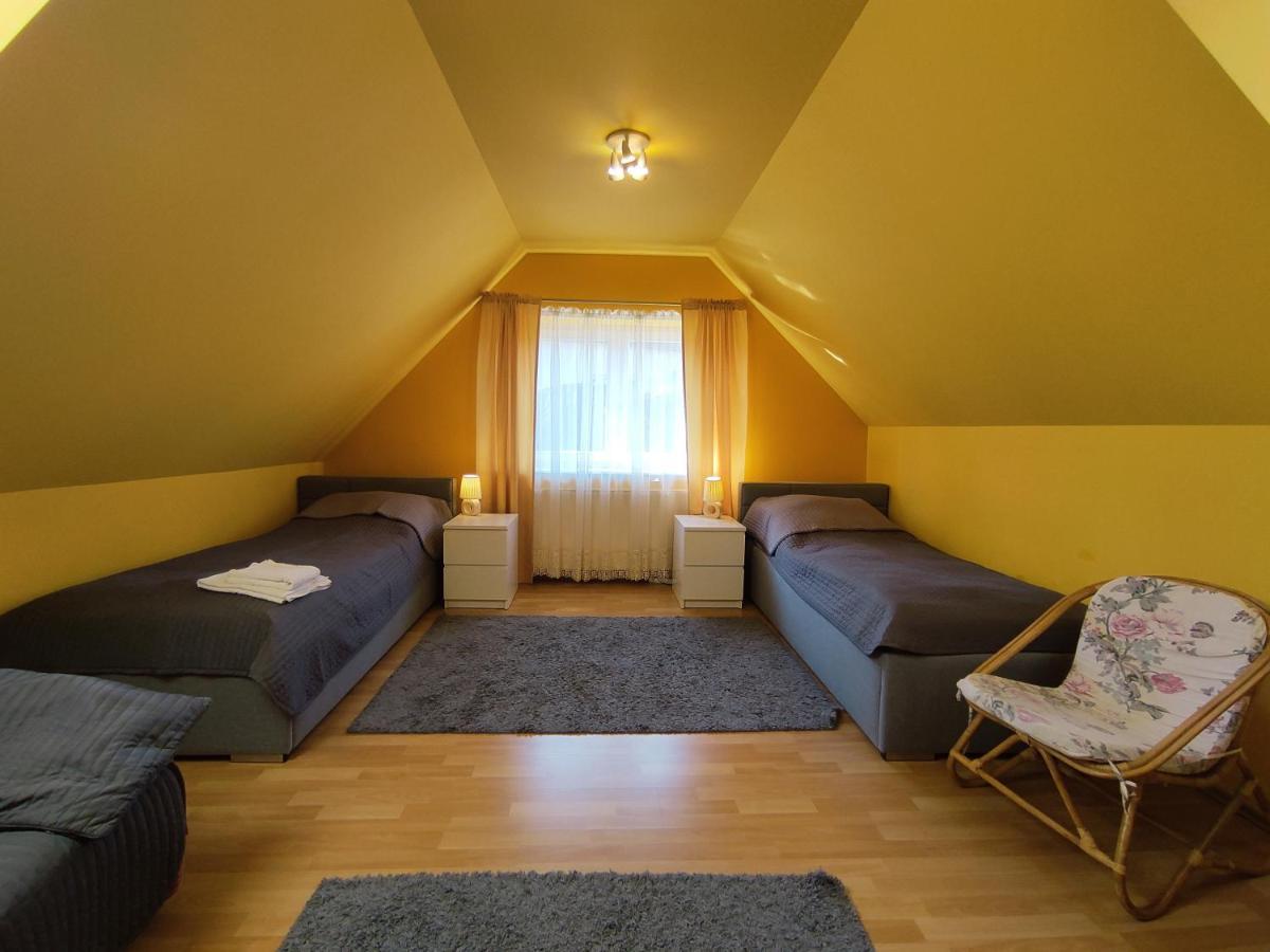 Appartamento Dom Na Zaciszu Varsavia Esterno foto